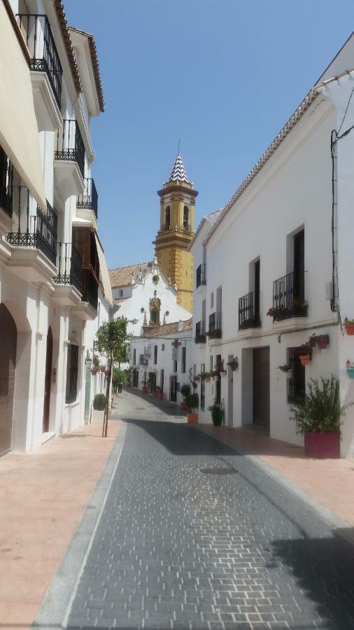 Puerto Deportivo Estepona Exterior foto