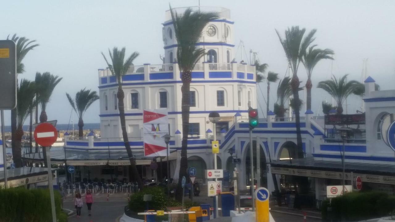 Puerto Deportivo Estepona Exterior foto
