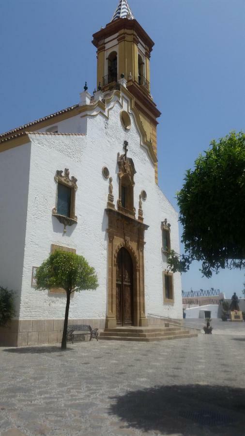 Puerto Deportivo Estepona Exterior foto