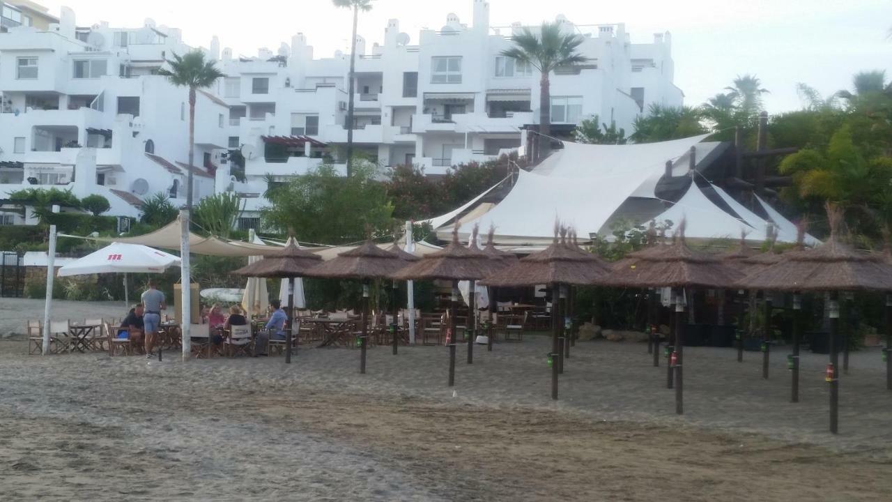 Puerto Deportivo Estepona Exterior foto